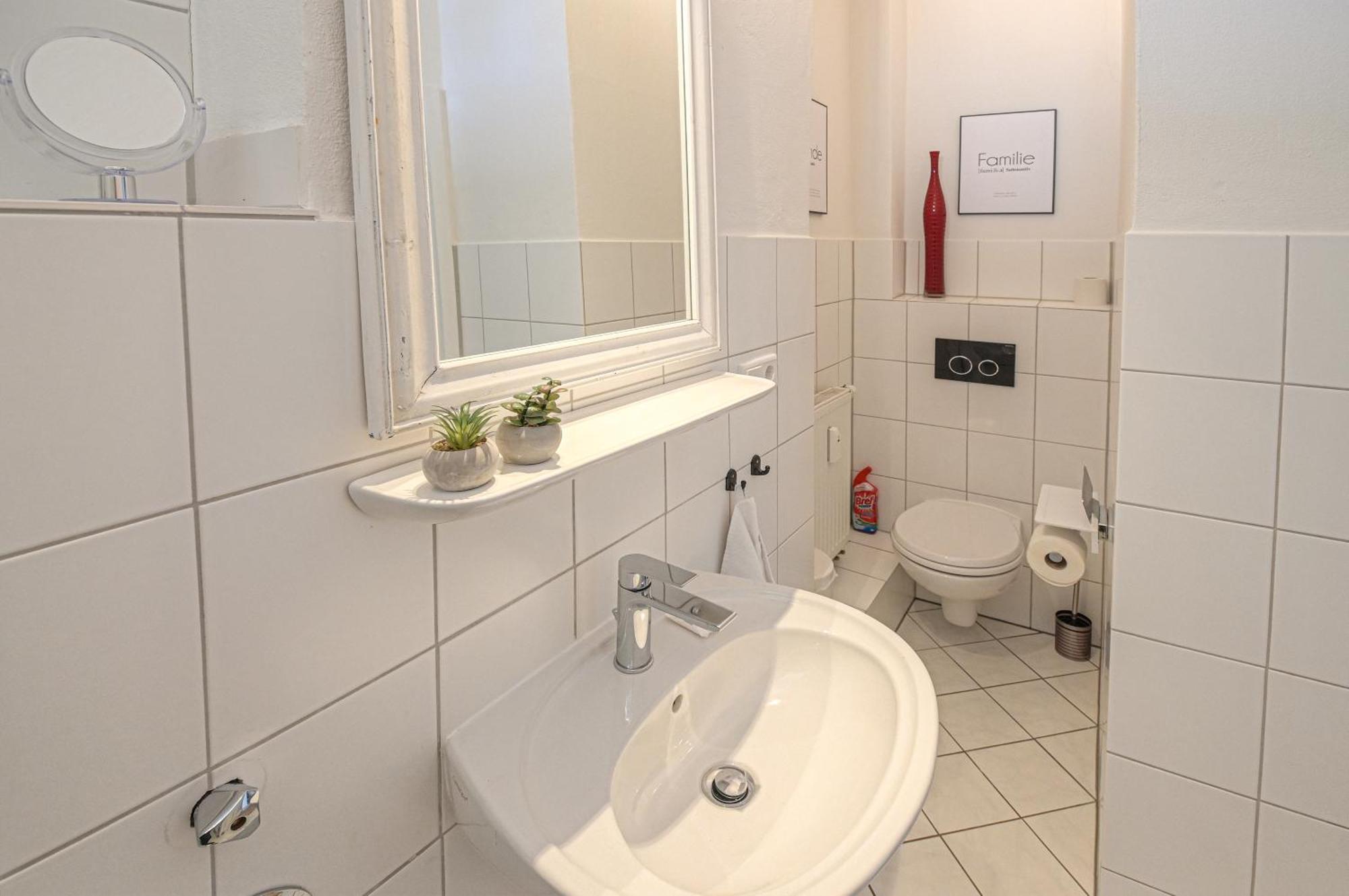 Mittendrin - Apartment Mit 2 Balkonen Sehr Zentral เฟลนส์บวร์ก ภายนอก รูปภาพ